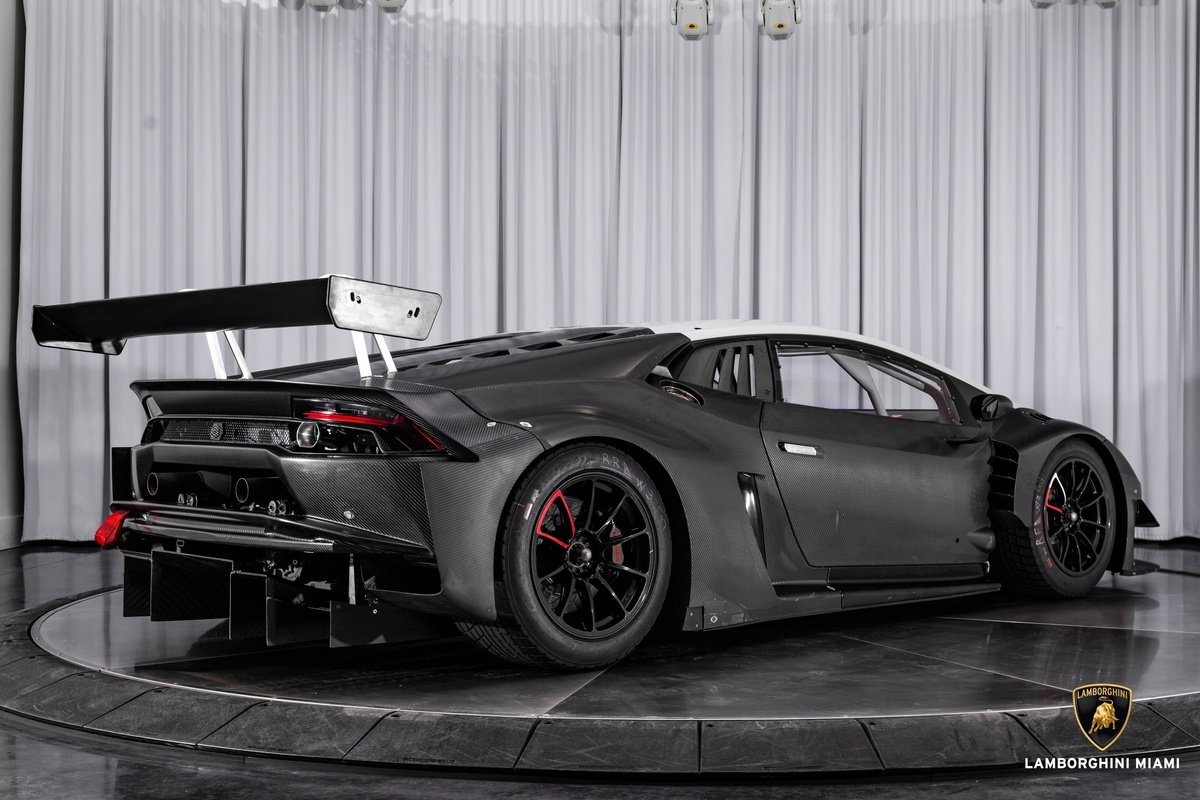 Lamborghini_Huracan_GT3_EVO1_2