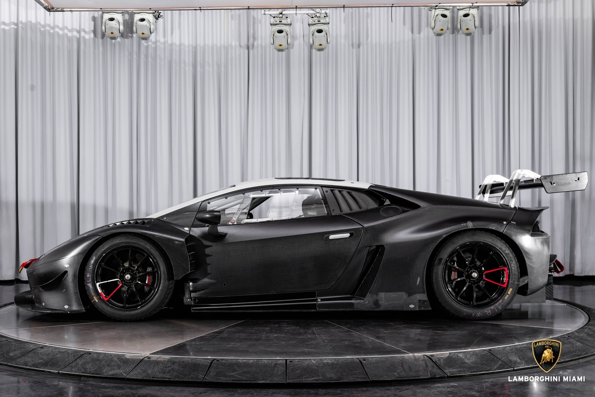 Lamborghini_Huracan_GT3_EVO1_7