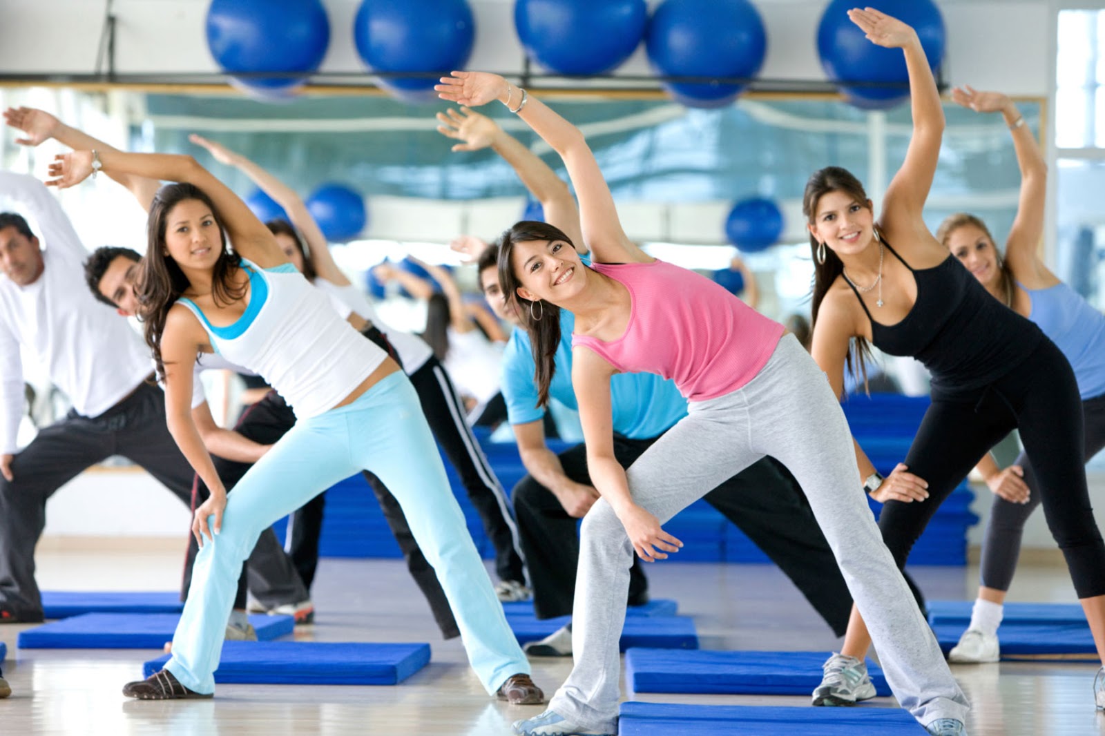 Mỡ bụng sẽ giảm đáng kể nếu bạn thường xuyên tập các bài thể dục nhịp điệu.