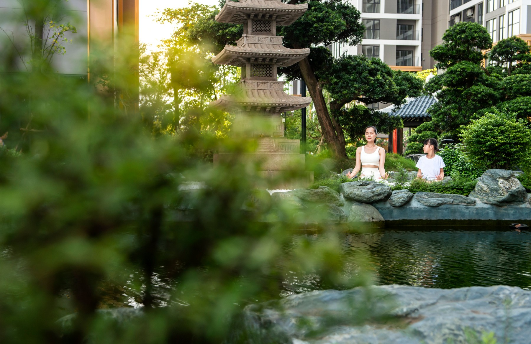 The Zenpark sở hữu khu vườn thấm nhuần chất Nhật diện tích hơn 6.000m2, mang đến sự tĩnh tại và an nhiên mỗi ngày cho cư dân.