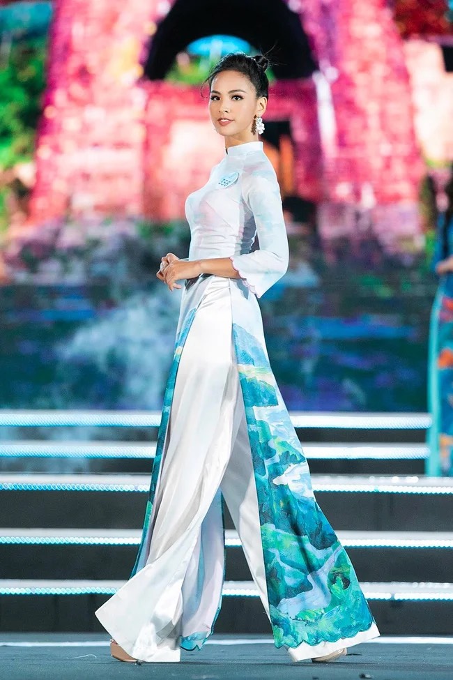Quỳnh Nga từng lọt Top 10 tại cuộc thi Miss World Vietnam 2019