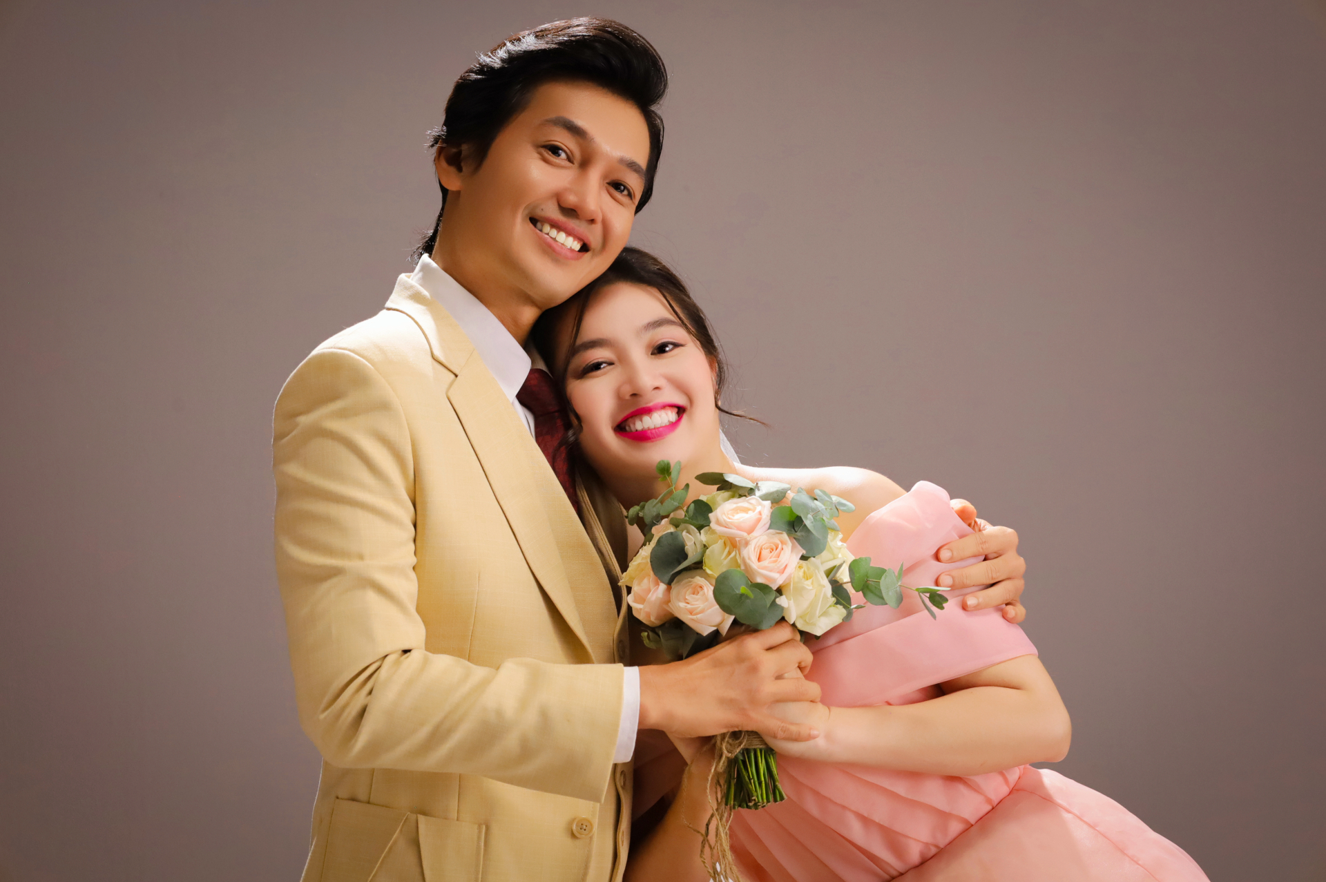 Làm vợ chồng trong phim mới, nhưng Lê Khánh và Quang Tuấn đồng loạt chia sẻ xúc động về gia đình nhỏ ngoài đời - ảnh 2